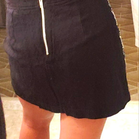 Skirt - Picture 5 of 8